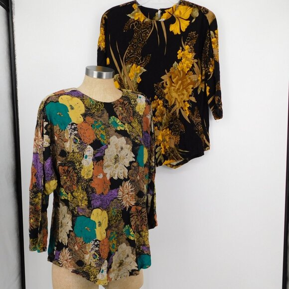 Kyu pi te Tops - Lot Of 2 Kyu pi te (Korean Brand) Women Multicolor Floral Blouse NO SIZE TAG
